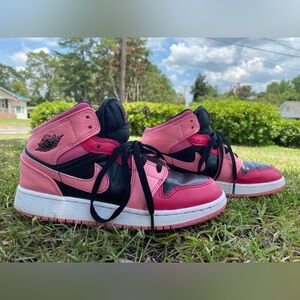 Air Jordan 1 Mid Coral Chalk (GS) 24 cms EU 38